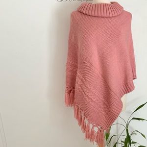 Tint and Shadow Dusty Rose Cable Pancho